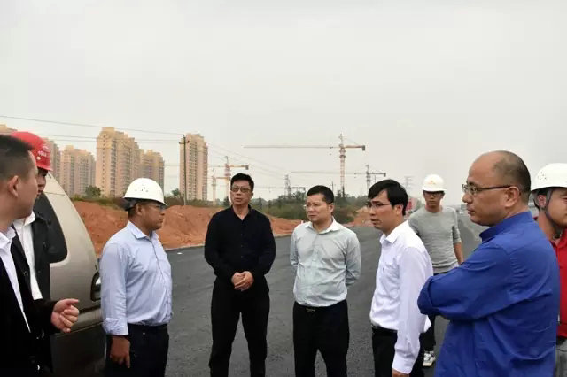 集团高管深入现场，力保“大战”项目进度