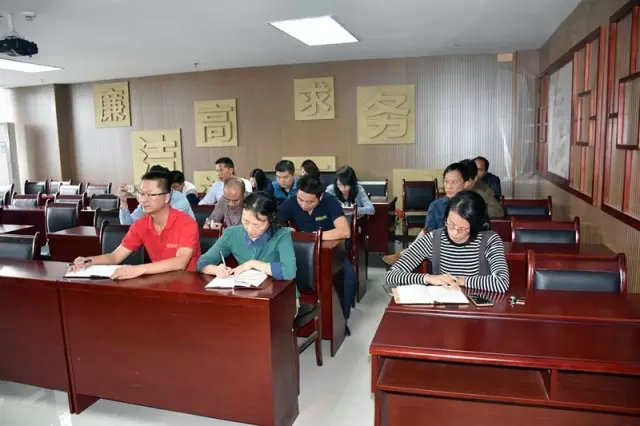 金开集团党委组织开展学习李保国同志先进事迹活动