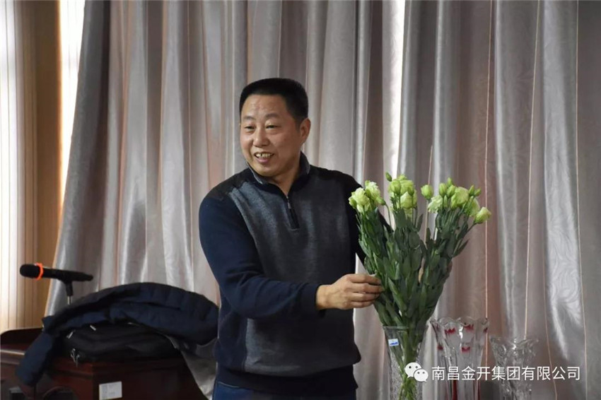 项目公司举办庆“三八”主题活动