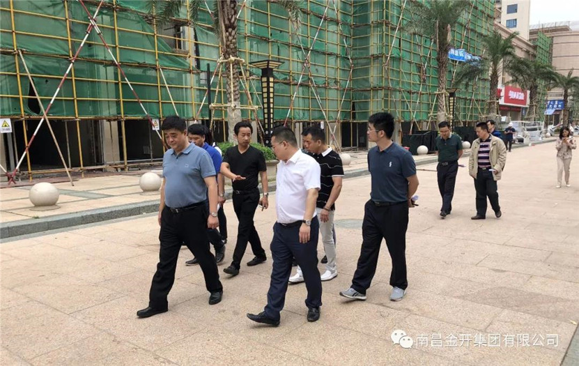 新区党工委专职副书记占勇现场查看绿创综合体项目建进度