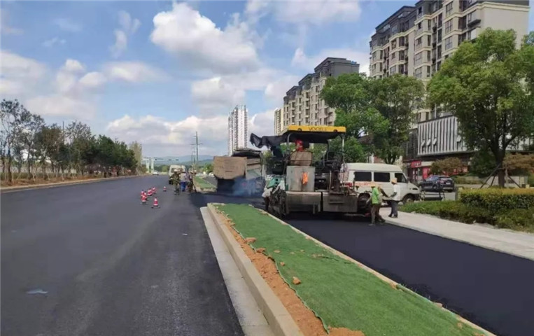 双港大街完工通车