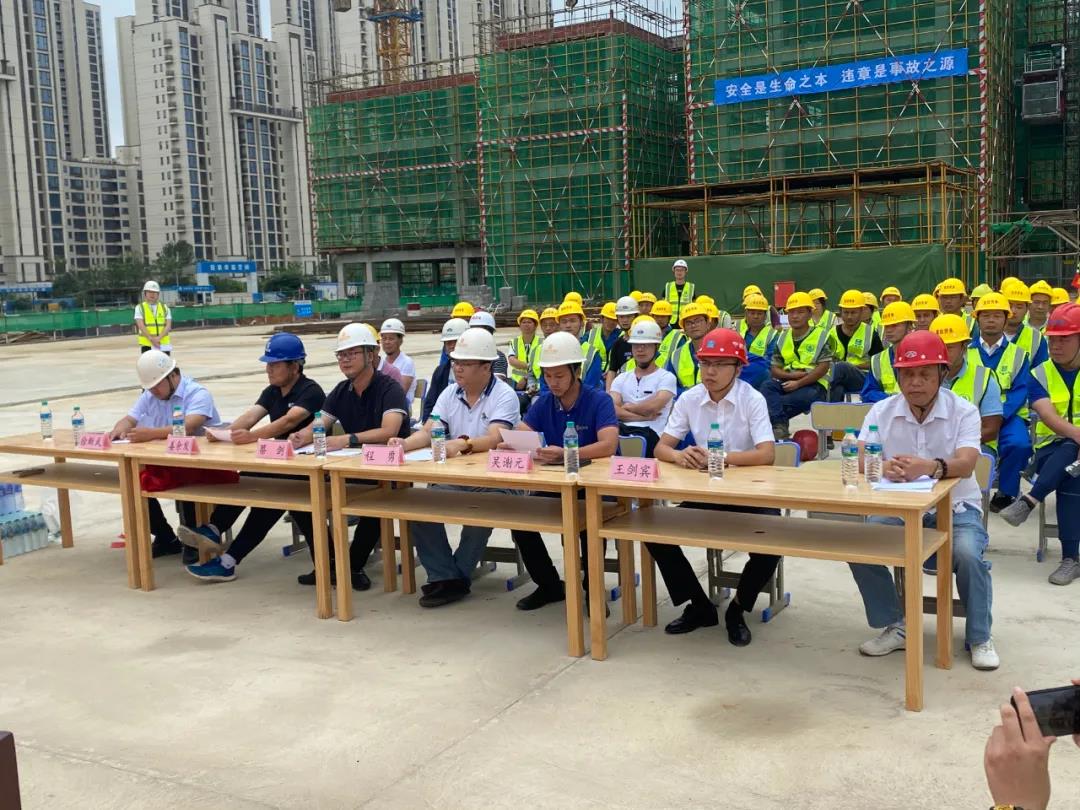 金开集团联合中建五局开展“高处坠落应急救援演练”活动