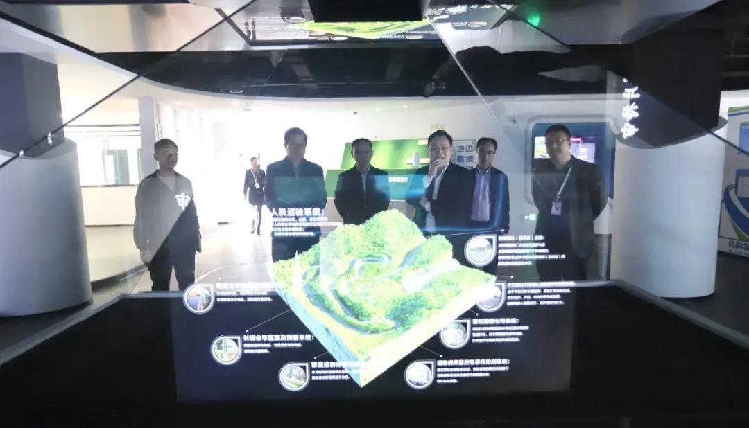 谢荣华调研通慧科技集团和集团代管资产项目使用管理情况