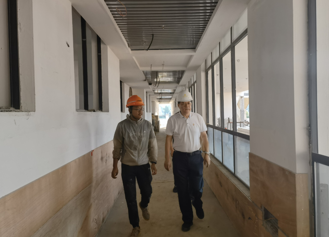 董事长谢荣华现场调度集团在建项目安全生产工作