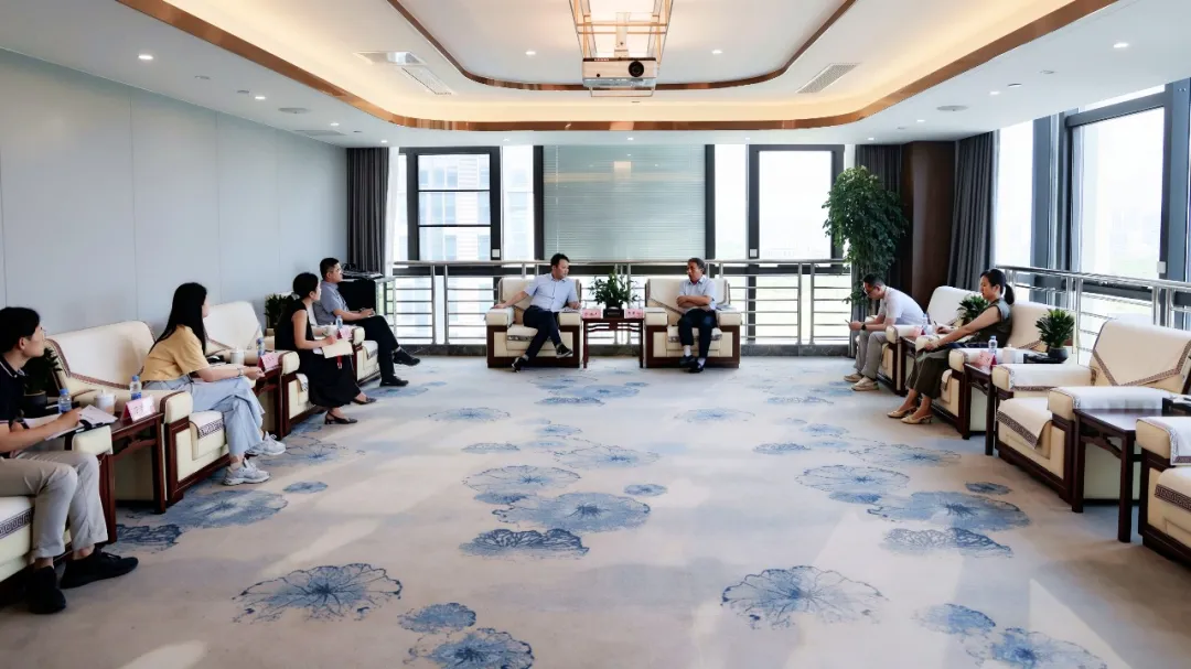 深化基金合作 聚力产业赋能——程振华与深创投华中片区负责人邹树平座谈交流